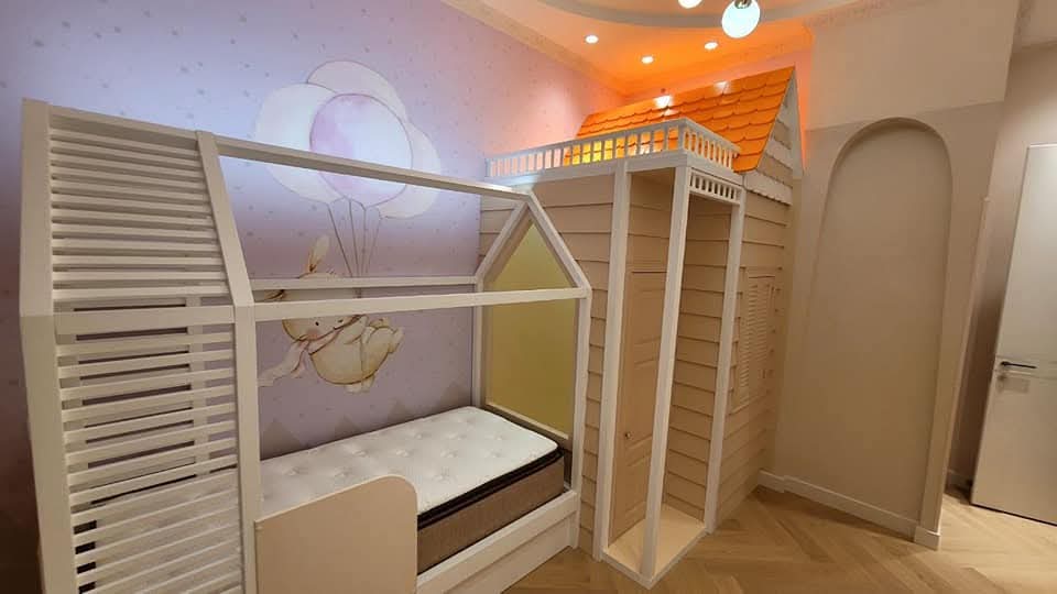 There should be a title of product.