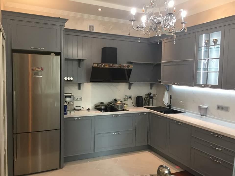 There should be a title of product.