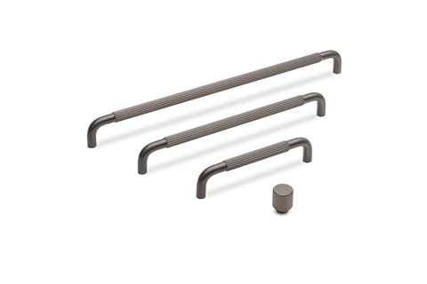 Мебельная ручка SY8987 0320 MM BRUSHED BLACK NICKEL/HANDLE 0320 MM BRUSHED BLACK NICKEL